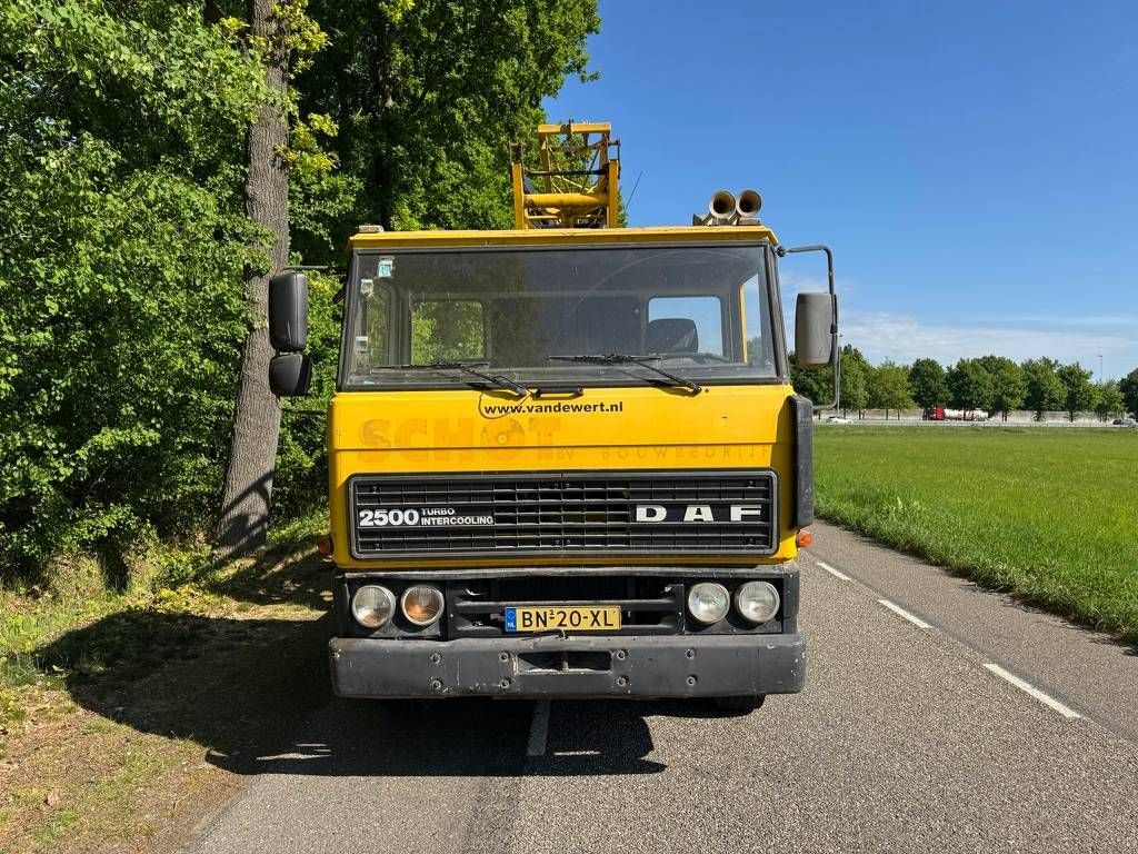 Construction crane DAF 2500 Diesel 1985/Movilift 200-1 Electric 1999