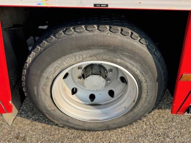 Feuerwehrfahrzeug Mercedes-Benz 1124 Diesel 240 PS