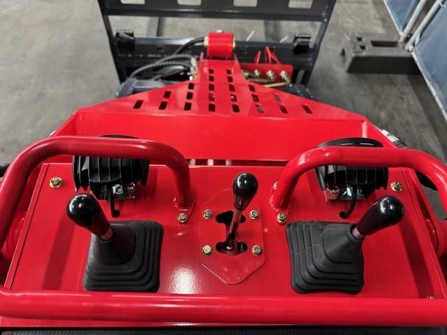 Kompaktlader Nuoman T330XL Rot Diesel 2025 Neu