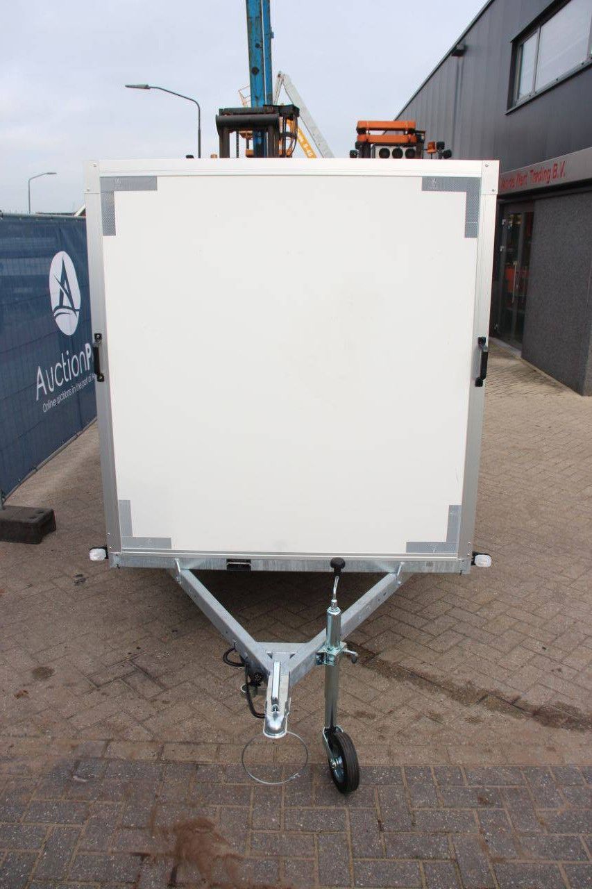 Closed trailer VDM Trailers 300x150cm 2025 New