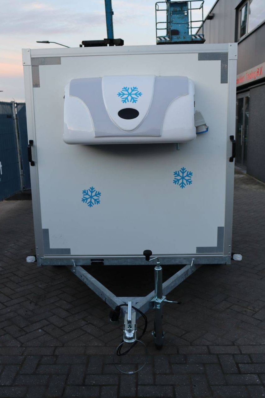 Geschlossener Kühlauflieger 300x150cm 2025 Neu