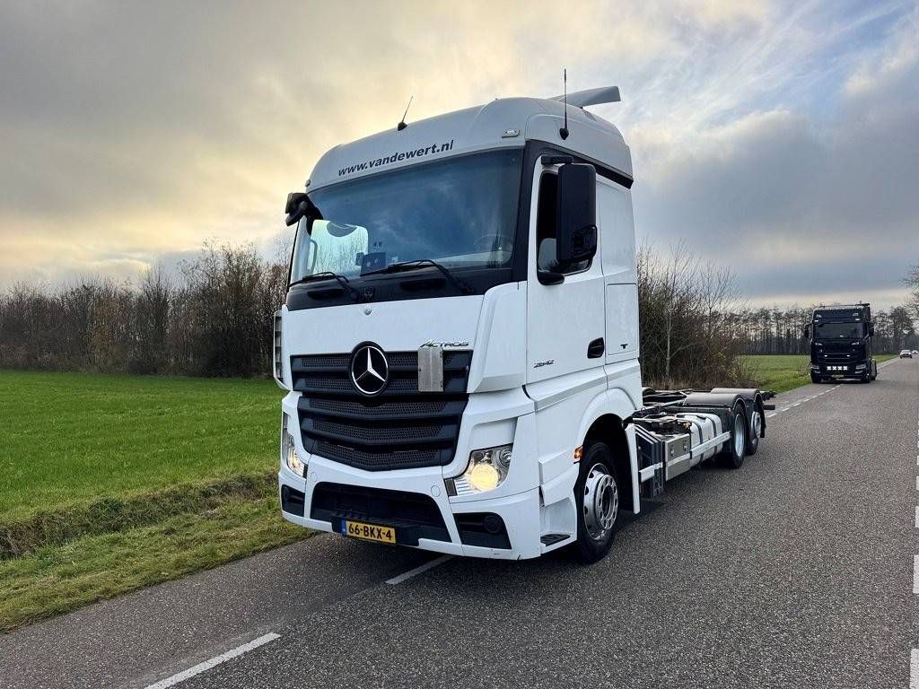 Chassis Cabin Mercedes-Benz Actros 2542LL 6x2 BDF Diesel 422pk 2018