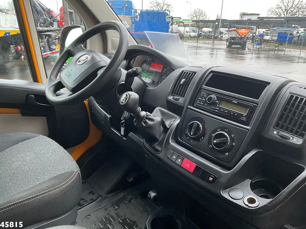 Fiat Ducato 35H 2.3 DC Dubbele cabine 7 zitplaatsen Just 132.857 km!