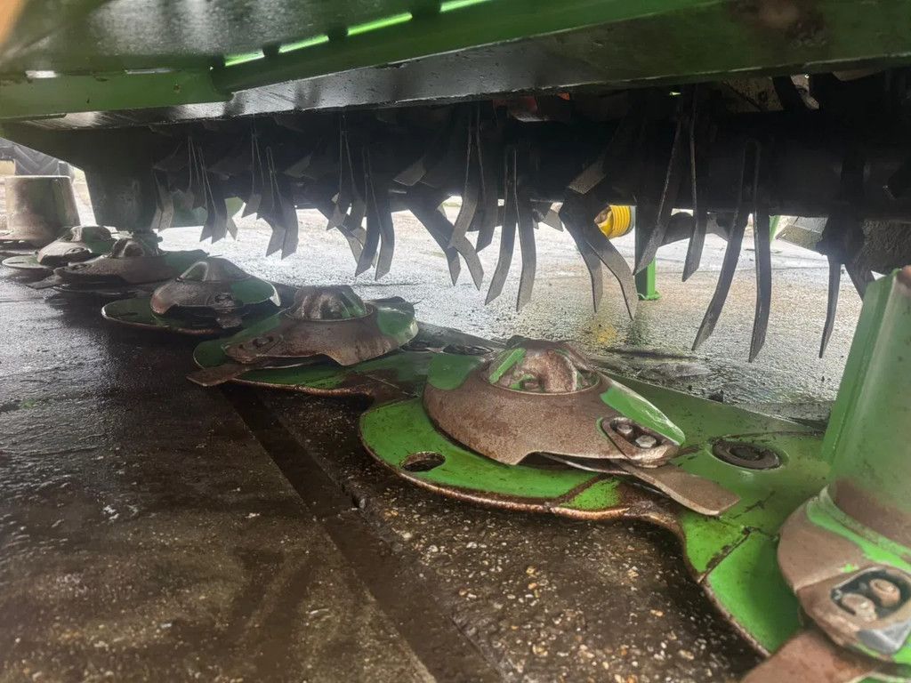 Krone B 880 CV + easy cut F 320 CV Triple maaier