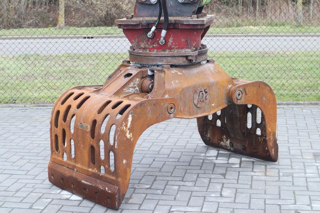 Sennebogen 821E | 821 E | SORTING GRAB | DOZERBLADE | GREAT CONDITION