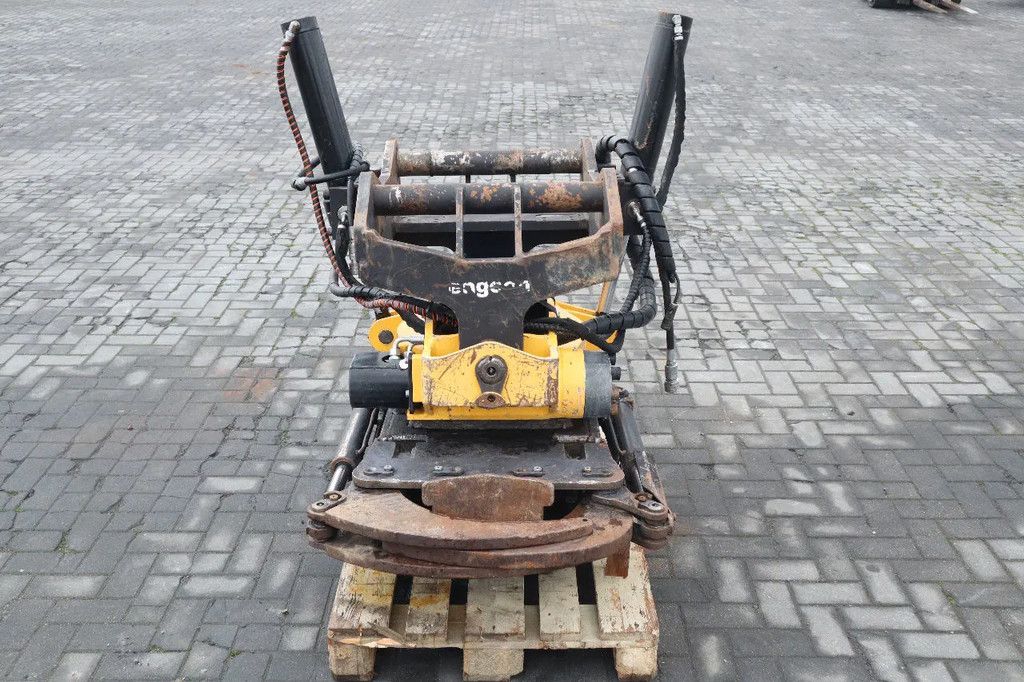 ENGCON S80 | KM80 | GRIPPER | AUX HYDR. | GOOD CONDITION