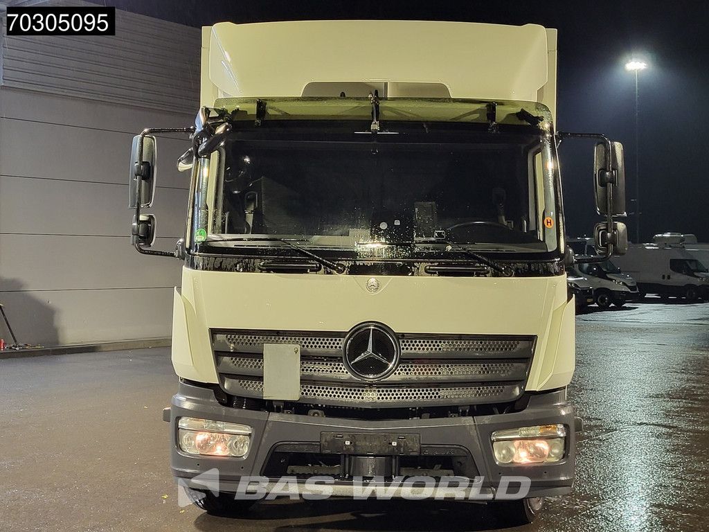 Mercedes Atego 1524 4X2 15tonner Automatic 6 Cylinder 1500kg Ladebordwand Euro 6