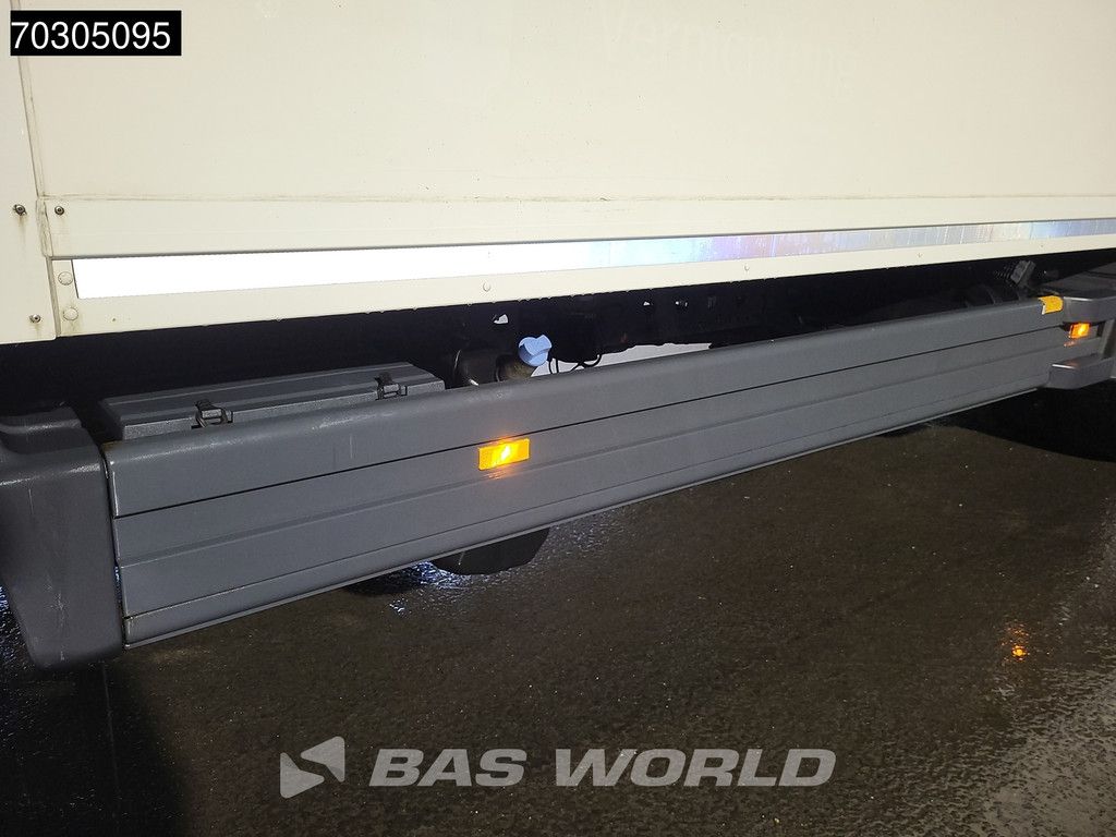 Mercedes Atego 1524 4X2 15tonner Automatic 6 Cylinder 1500kg Ladebordwand Euro 6