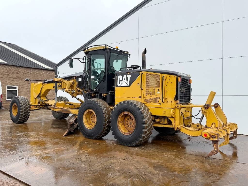 CAT 14M - Joysticks / 4.27m Blade + 3 Tine Ripper