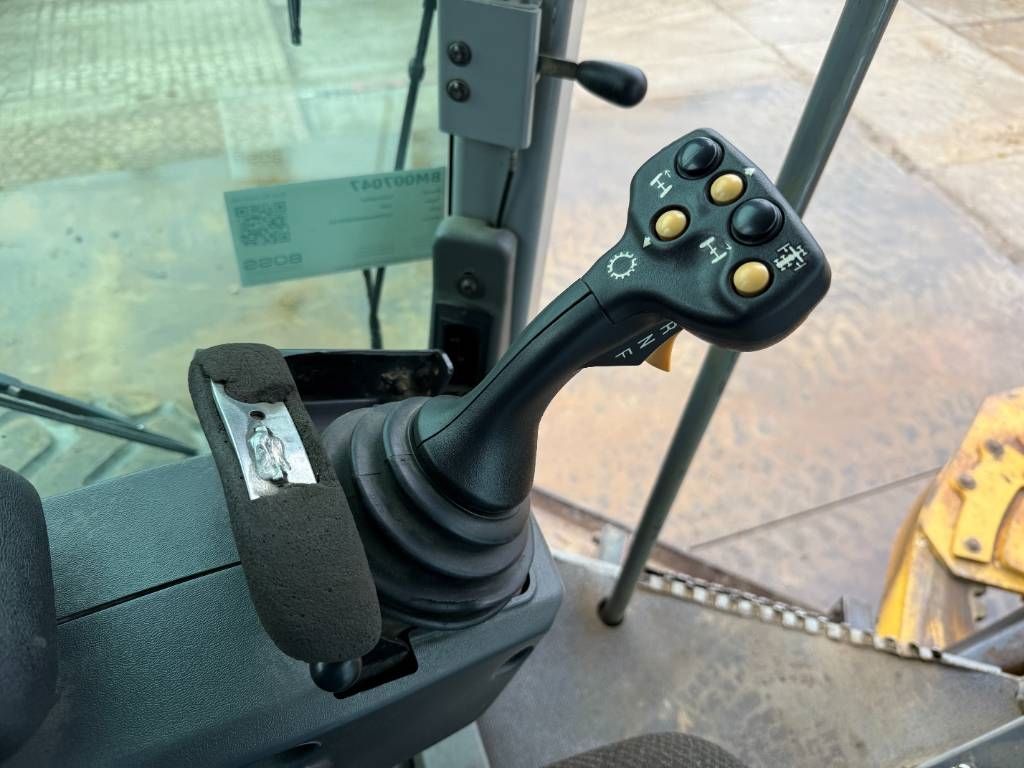 CAT 14M - Joysticks / 4.27m Blade + 3 Tine Ripper