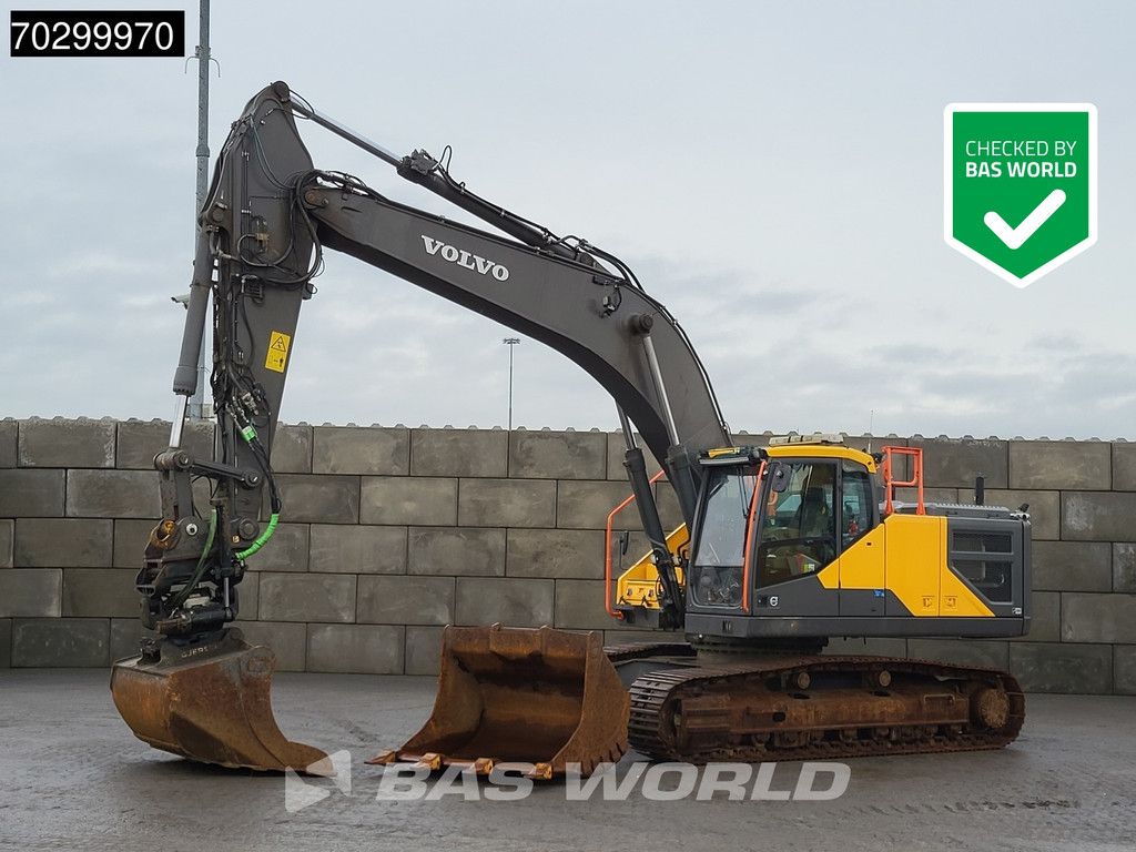 Volvo EC300 E L Tiltrotator - 2 Buckets