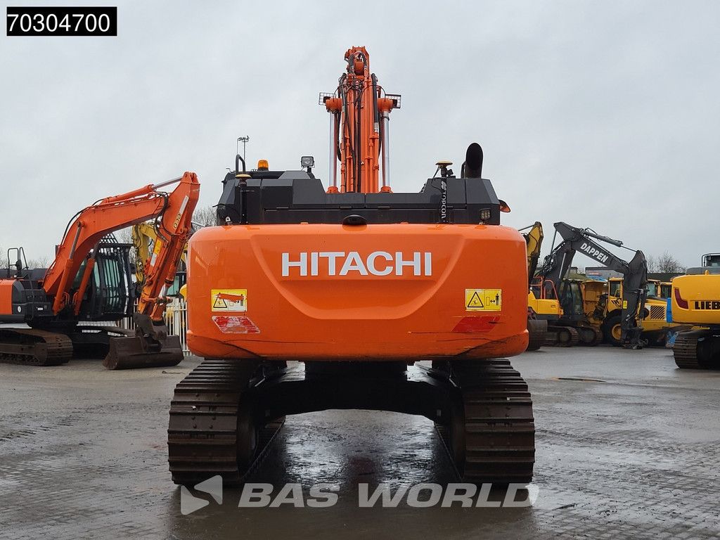 Hitachi ZX300 LC -6 Tiltrotator