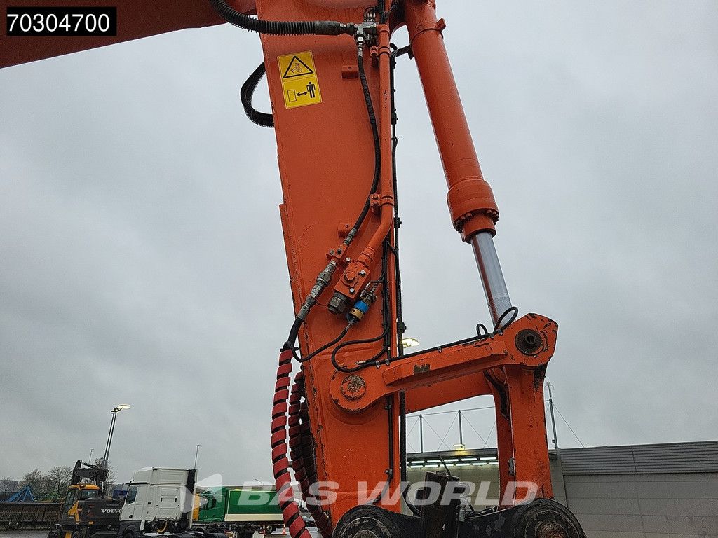 Hitachi ZX300 LC -6 Tiltrotator