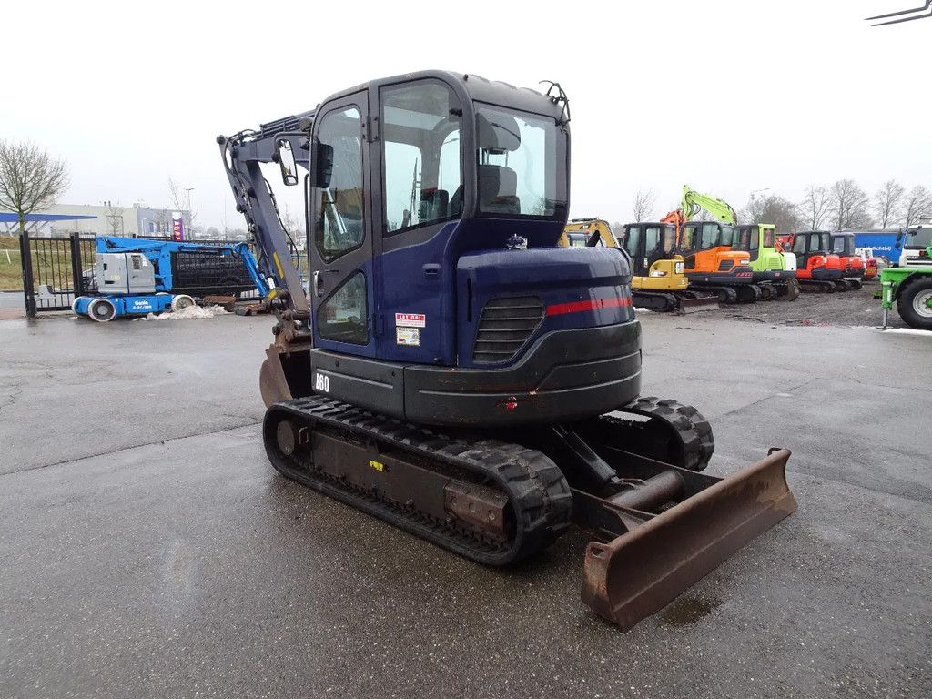 Bobcat E60