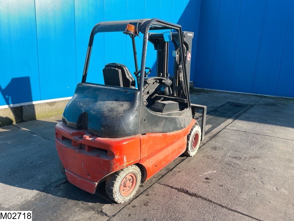 Linde E30 3000KG, 4.3M, 8307h, charger