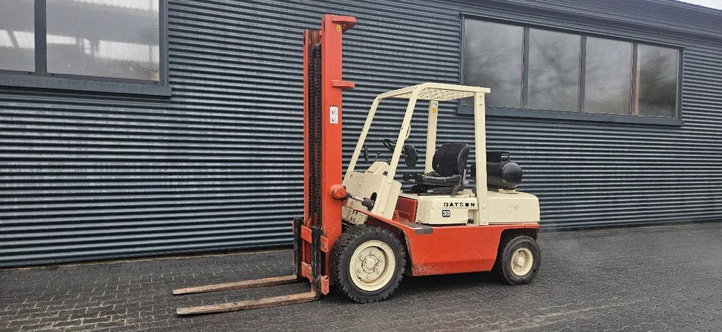 Datsun NISSAN PGF02 forklift