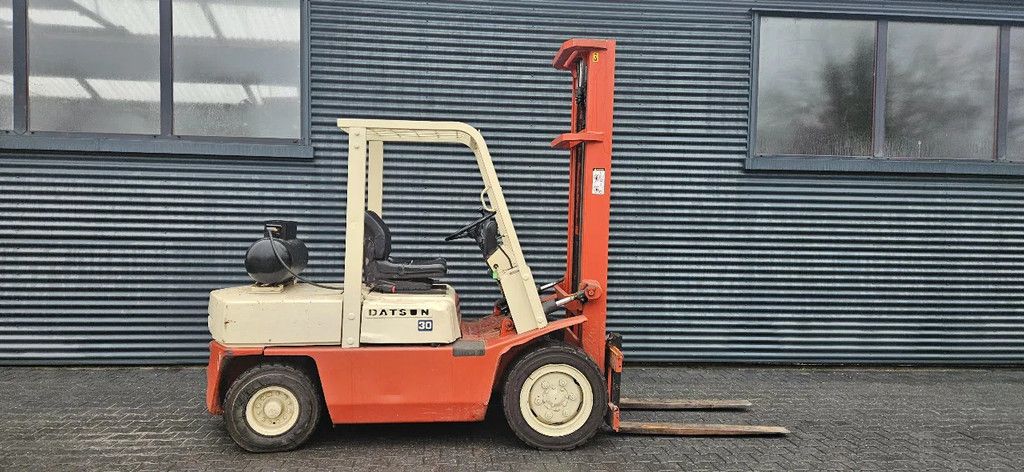 Datsun NISSAN PGF02 forklift