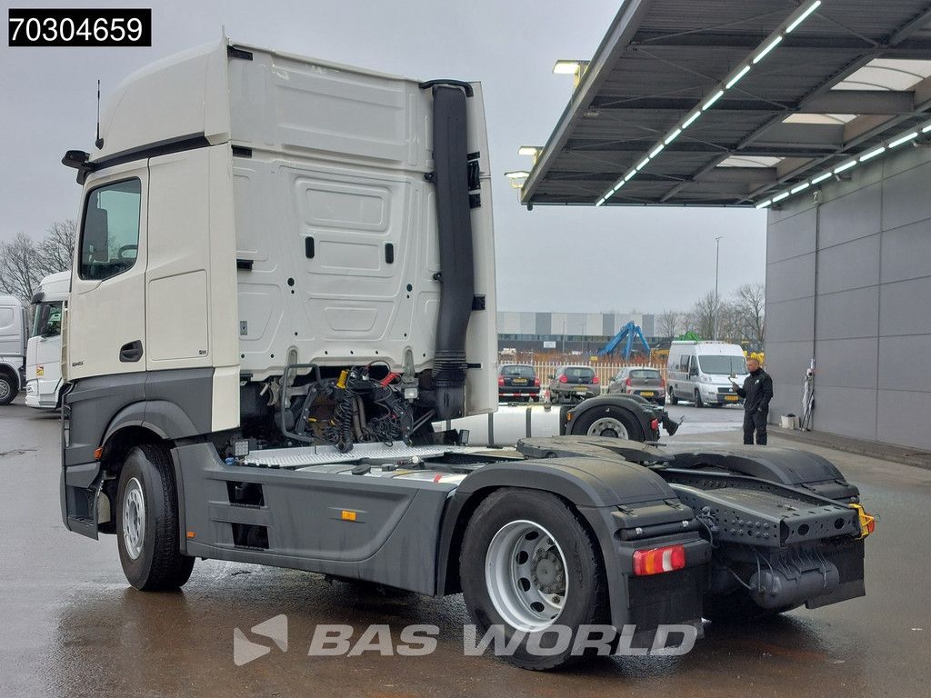Mercedes Actros 1845 4X2 GigaSpace Retarder MirrorCam Navi Euro 6