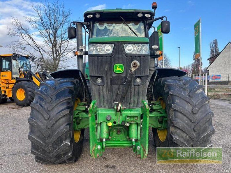 John Deere 7215R