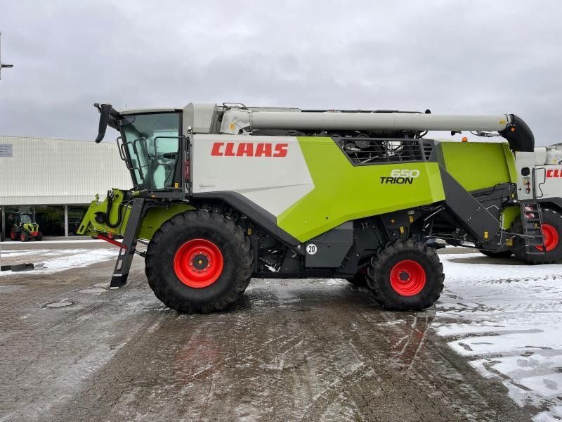 Claas TRION 650