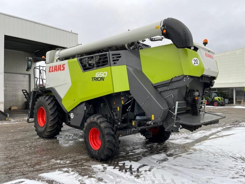 Claas TRION 650