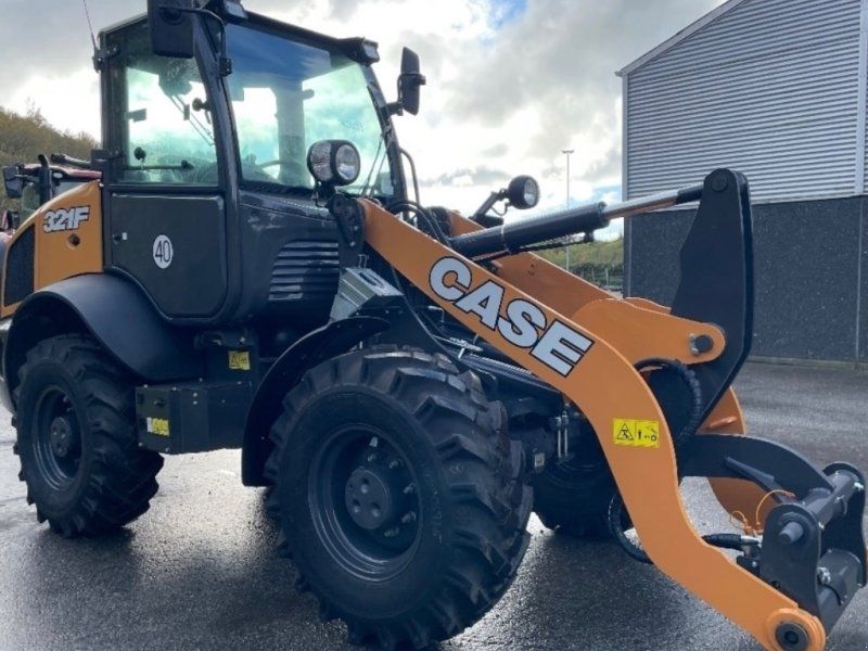 Case IH 321G HS Xr