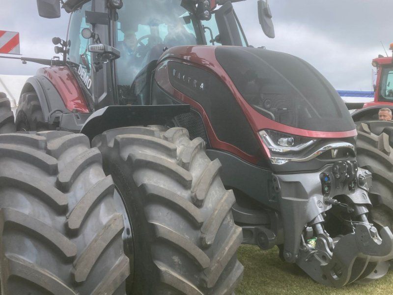 Valtra S416