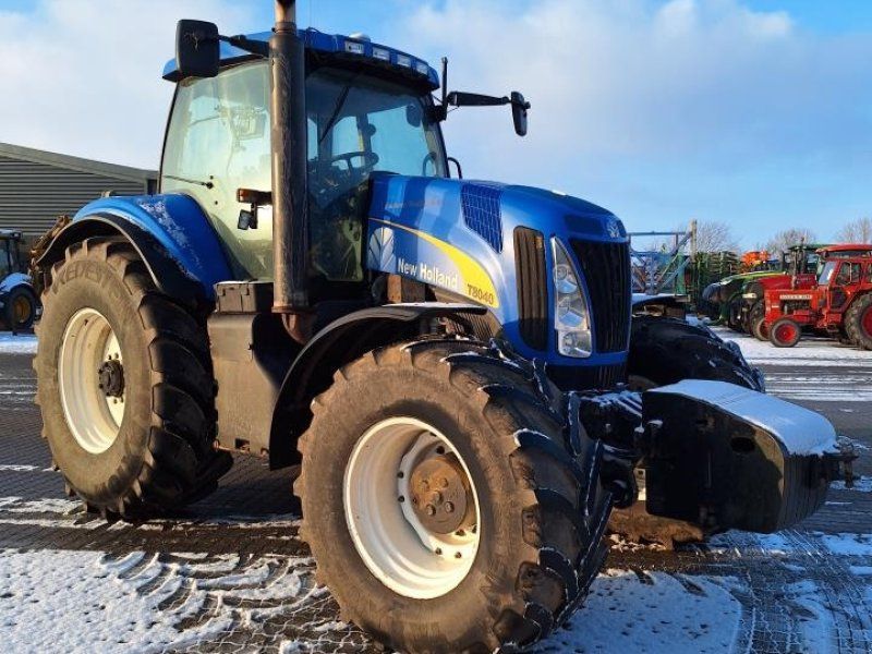 New Holland T8040 TG