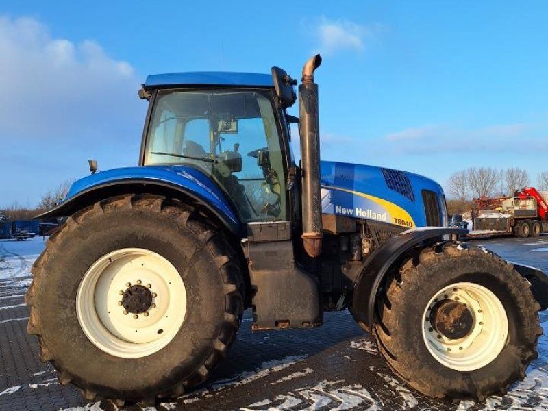 New Holland T8040 TG