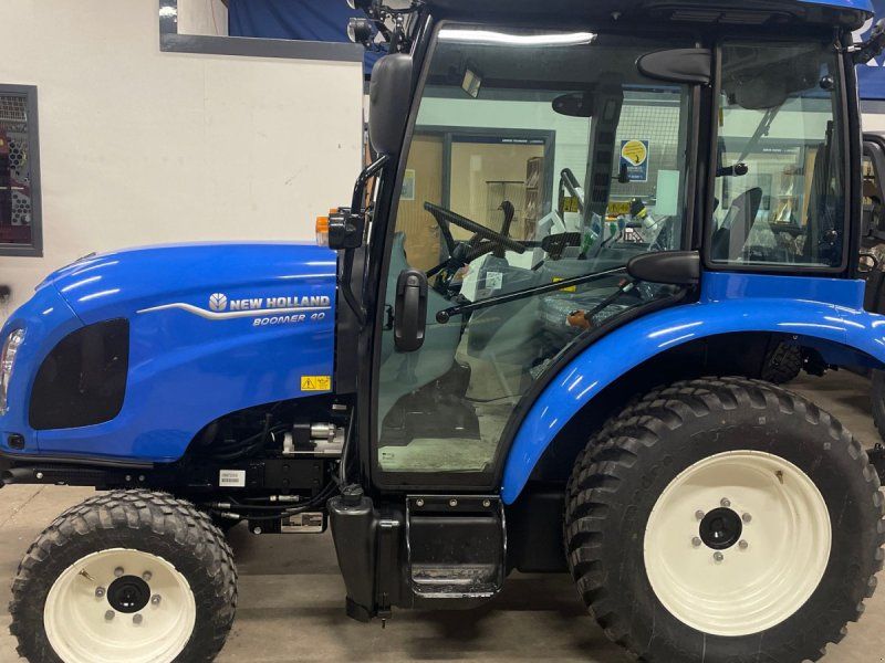 New Holland BOOMER 40 HST Fabriksny