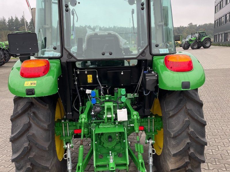 John Deere 5058E 4WD *NEU*
