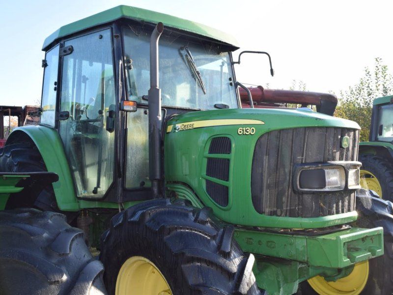 John Deere 6130