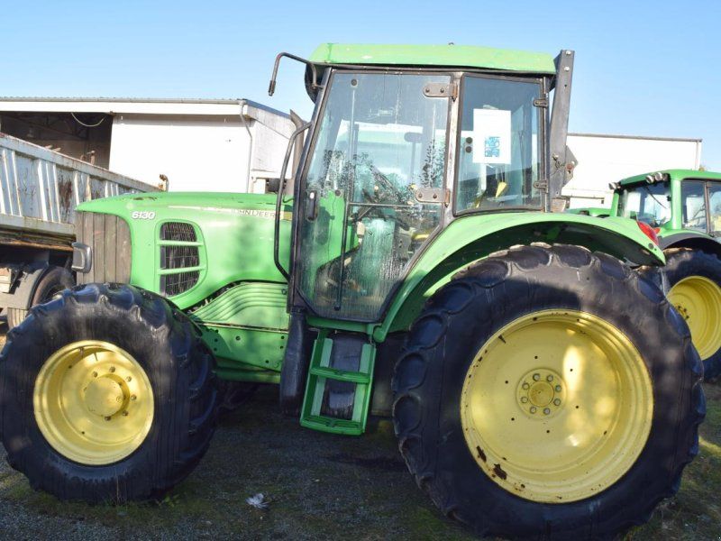 John Deere 6130