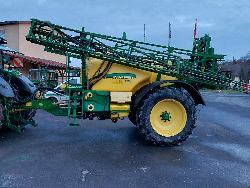John Deere 740i