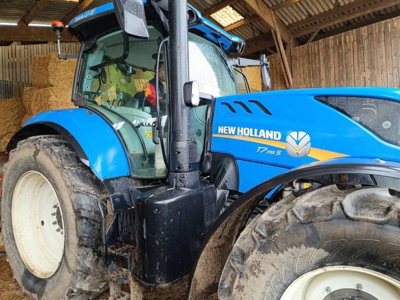 New Holland T7 195S