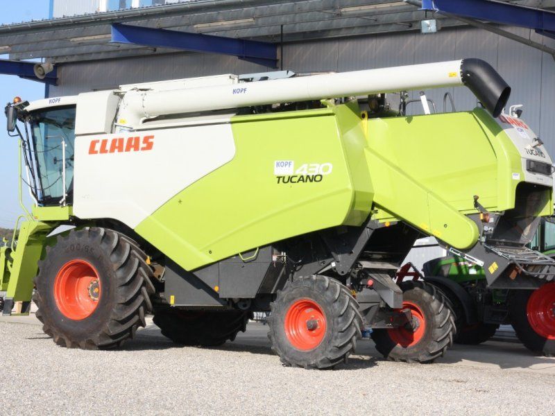 Claas Tucano 430 Getreidemaschine Allrad