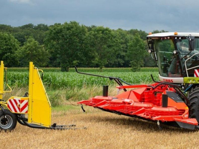 Kemper 460 Plus StalkBuster für Claas mit Fahrwerk