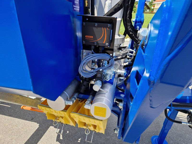 Scandic ST-8 Rückewagen 7,9m Kran 550kg Hubkraft Drehhebelsteuerung l