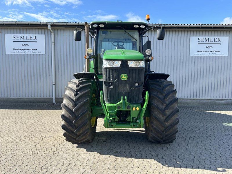 John Deere 7230R