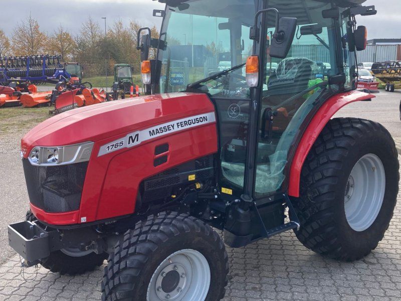 Massey Ferguson 1765 M HC