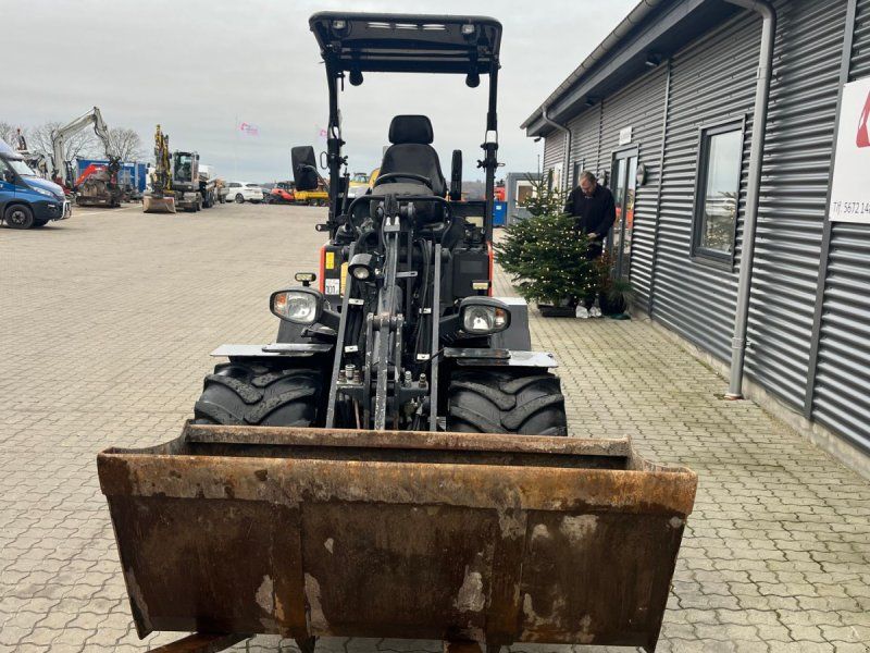 Kubota RT280 med skovl og gafler