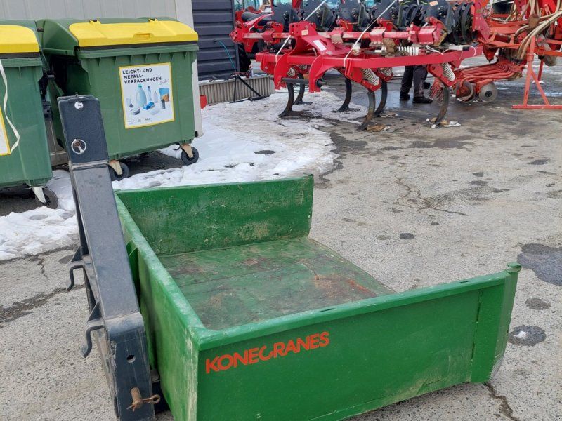 Transportkiste 1,60m hydraulisch, 1 Rückwand fehlt (12382)