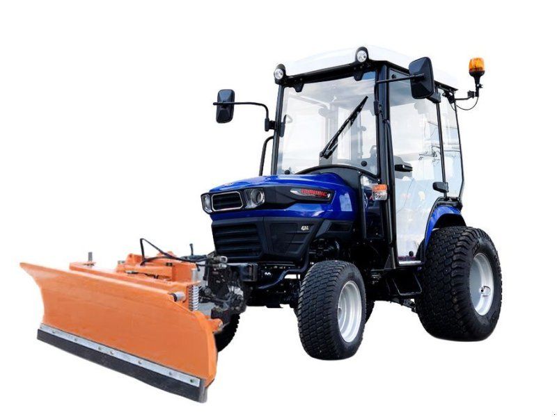 Farmtrac 22 mit Kabine und Schneeschild Vorführe