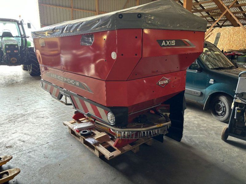 Kuhn AXIS 40.2 M-EMC W ISOBUS