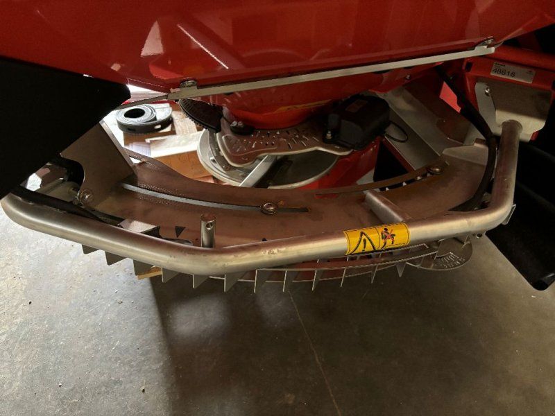 Kuhn AXIS 40.2 M-EMC W ISOBUS