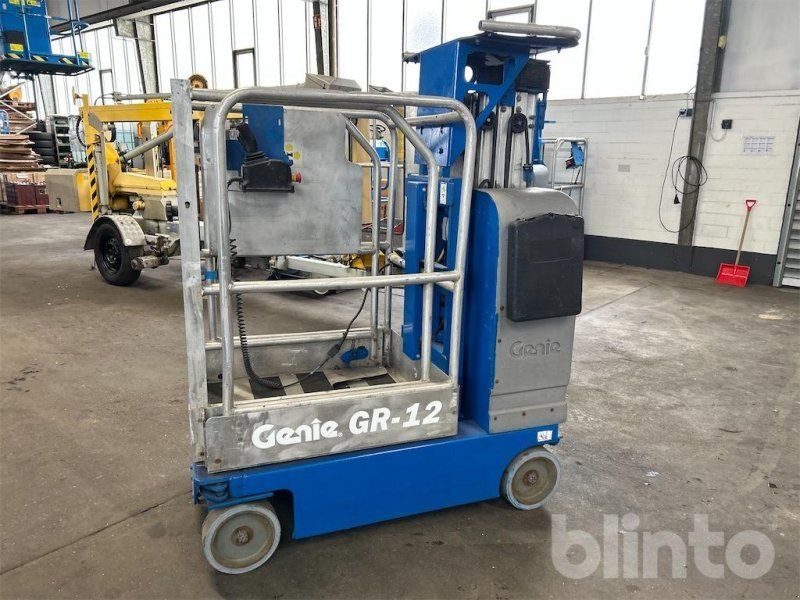 Genie GR-12