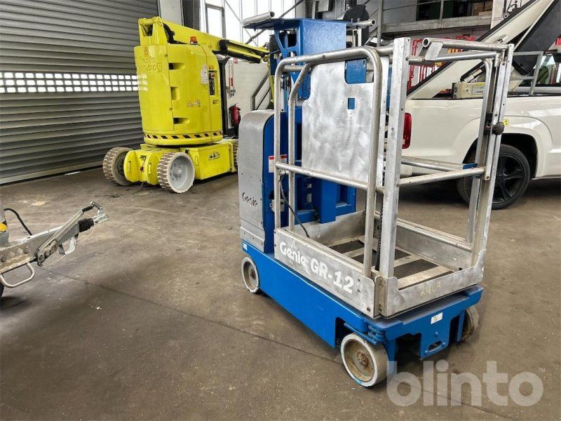 Genie GR-12