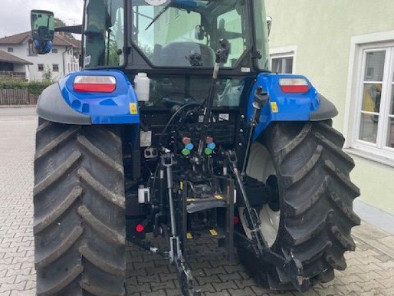 New Holland T5.90