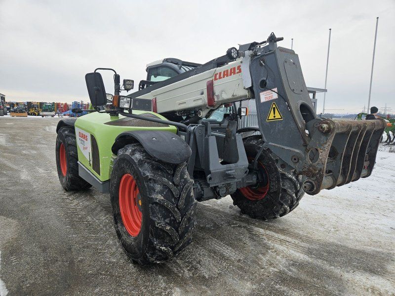 Claas Scorpion 9040