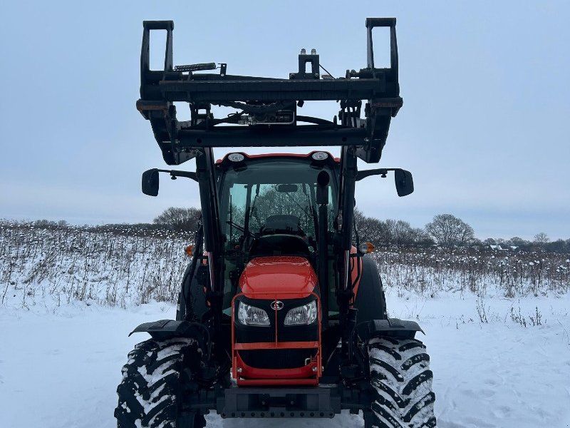 Kubota M6060